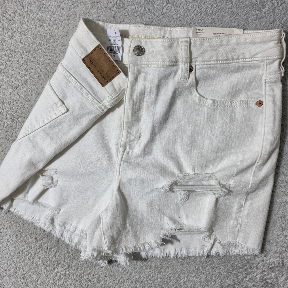 NEW American Eagle Shorts Womens 16 34/3 White Stretch Hi-Rise Shortie Distress